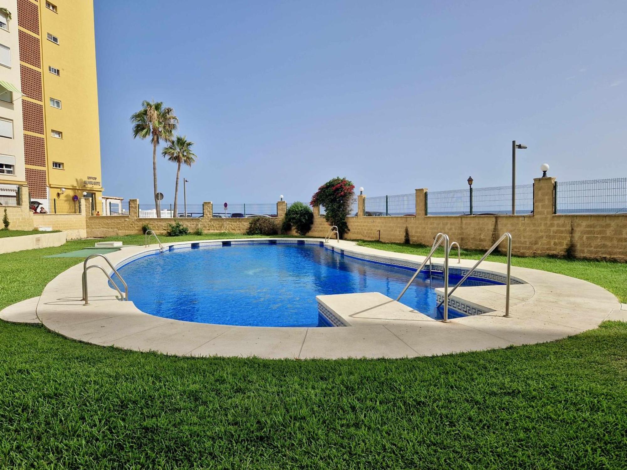 Sr Almirante 1ª Linea De Playa Appartement Sitio de Calahonda Buitenkant foto